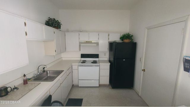 840 Center Ave Apt 30, Holly Hill, FL 32117