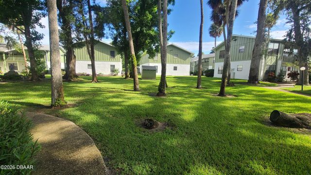 840 Center Ave Apt 30, Holly Hill, FL 32117