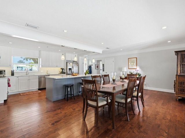 3650 SHADY BLUFFS DRIVE, Largo, FL 33770