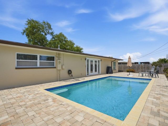 3650 SHADY BLUFFS DRIVE, Largo, FL 33770