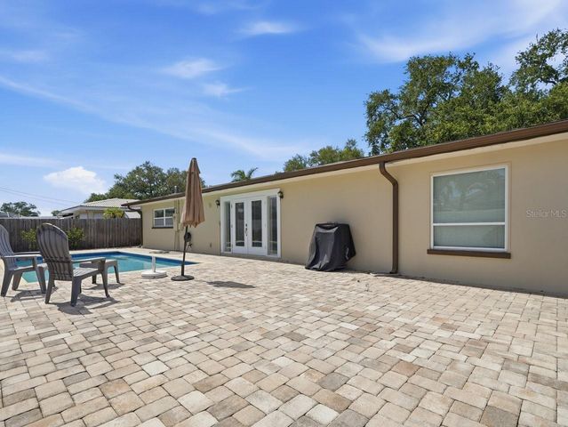 3650 SHADY BLUFFS DRIVE, Largo, FL 33770