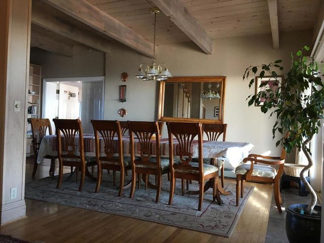 25300 Loma Prieta Avenue, Los Gatos, CA 95033