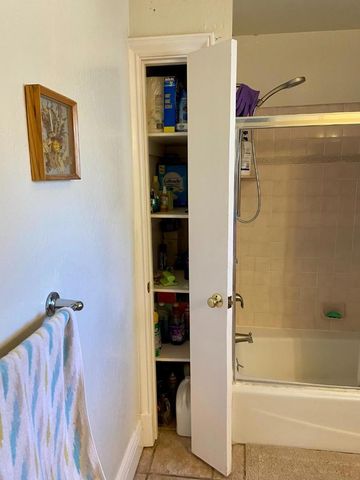 25300 Loma Prieta Avenue, Los Gatos, CA 95033