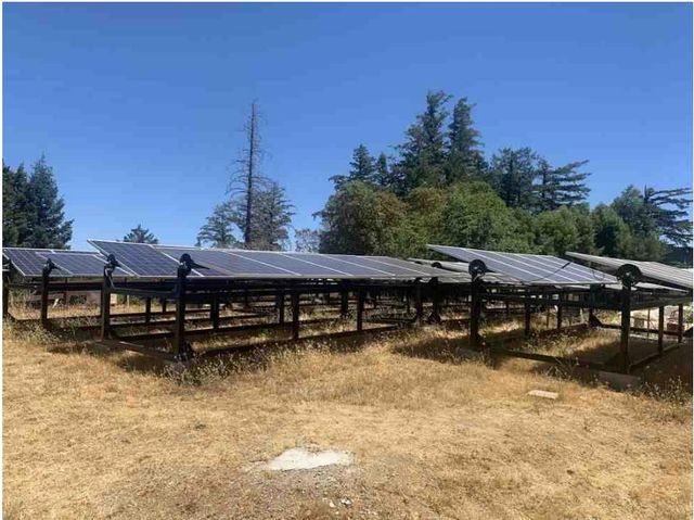 25300 Loma Prieta Avenue, Los Gatos, CA 95033