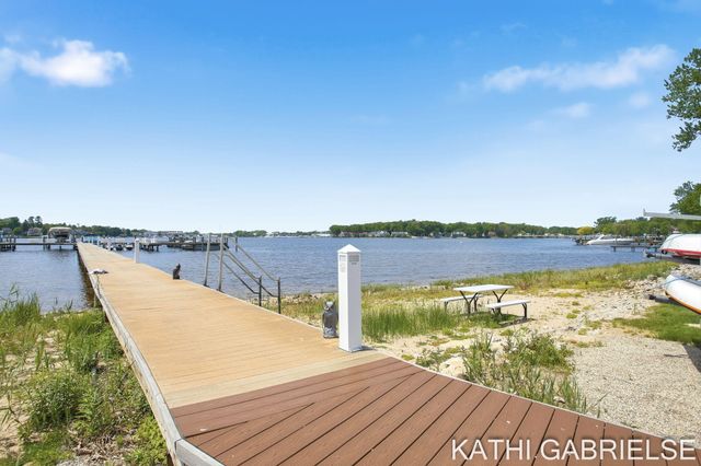 16273 Riverdale Court, Spring Lake, MI 49456