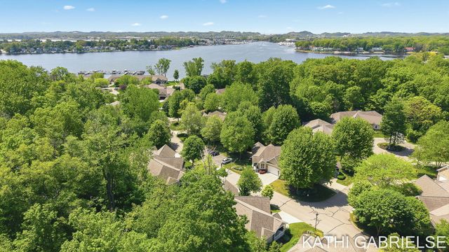 16273 Riverdale Court, Spring Lake, MI 49456