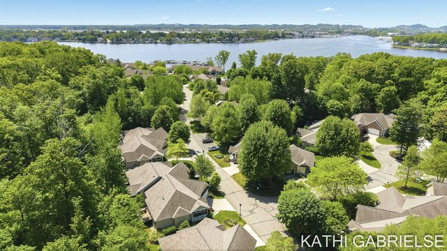 16273 Riverdale Court, Spring Lake, MI 49456