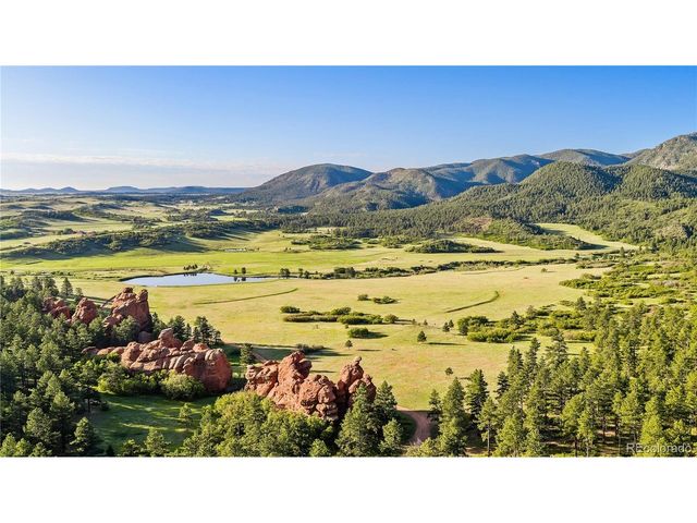 8125 Bannock Dr, Larkspur, CO 80118