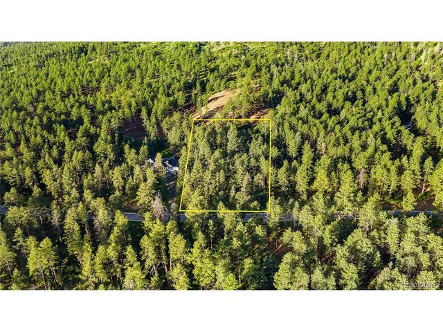 8125 Bannock Dr, Larkspur, CO 80118