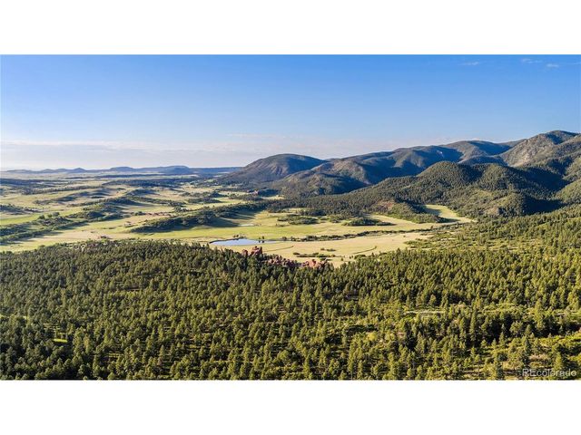 8125 Bannock Dr, Larkspur, CO 80118