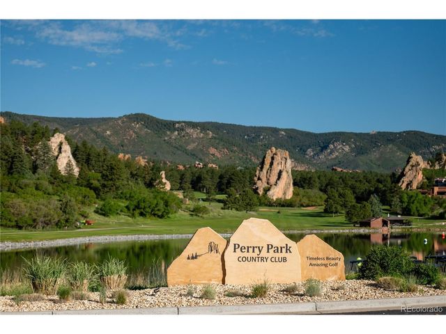 8125 Bannock Dr, Larkspur, CO 80118
