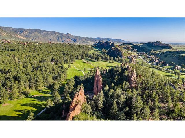 8125 Bannock Dr, Larkspur, CO 80118