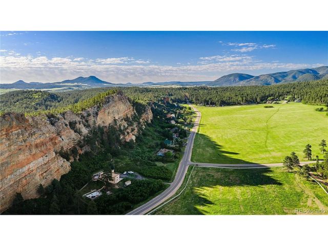 8125 Bannock Dr, Larkspur, CO 80118
