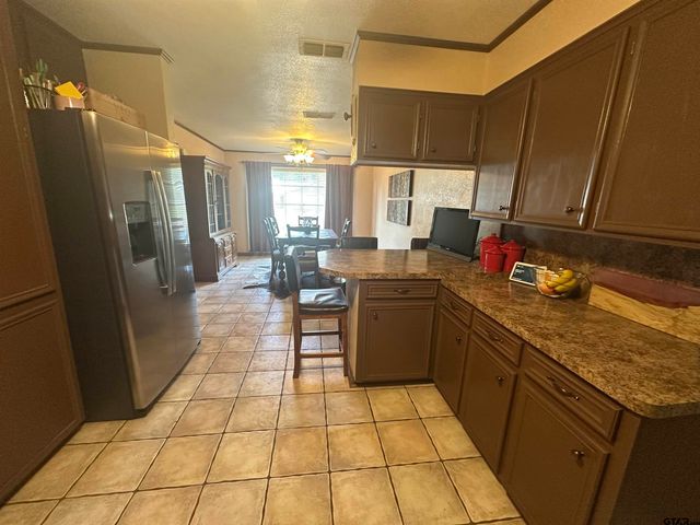 902 Pine Cove, Jacksonville, TX 75766
