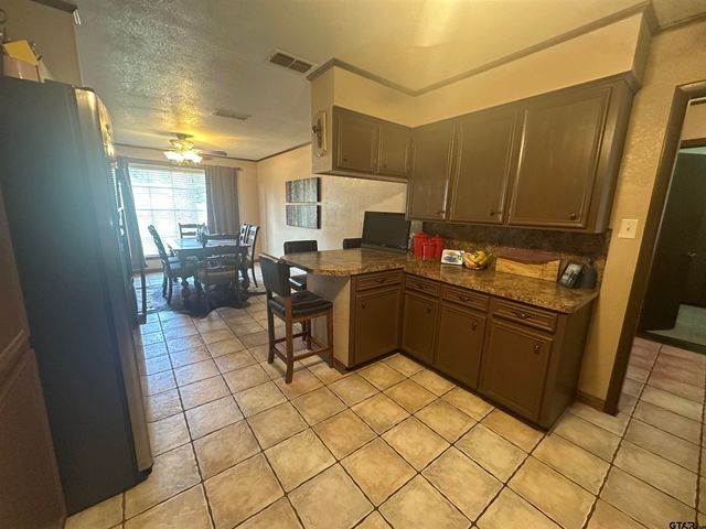 902 Pine Cove, Jacksonville, TX 75766