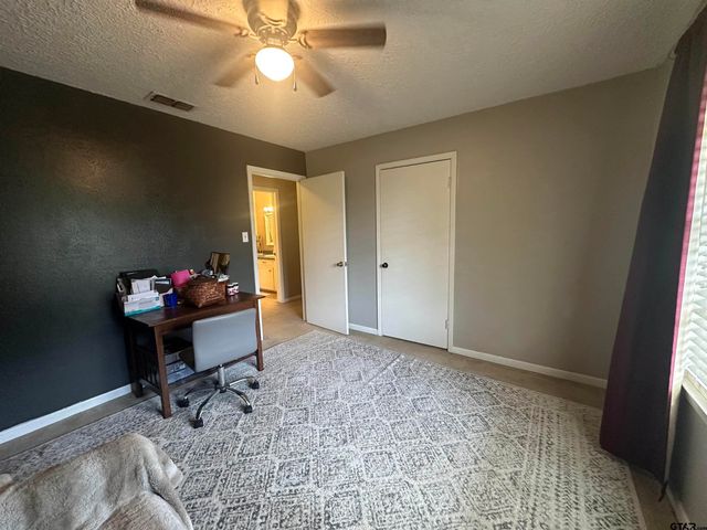 902 Pine Cove, Jacksonville, TX 75766