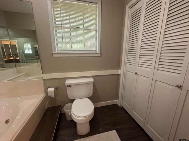 902 Pine Cove, Jacksonville, TX 75766
