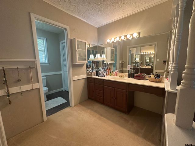 902 Pine Cove, Jacksonville, TX 75766