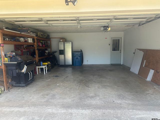 902 Pine Cove, Jacksonville, TX 75766