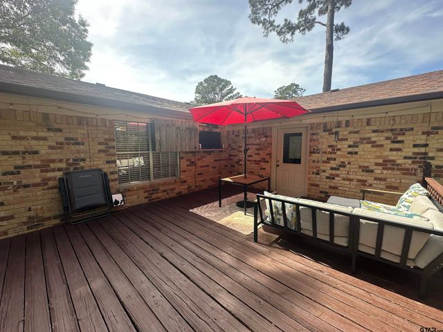 902 Pine Cove, Jacksonville, TX 75766