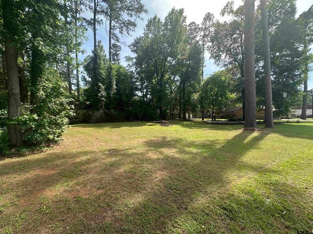 902 Pine Cove, Jacksonville, TX 75766