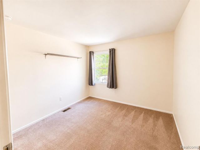 2708 Glenbridge Court, Ann Arbor, MI 48104