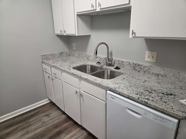 2929 Selena Dr Apt K147, Nashville, TN 37211