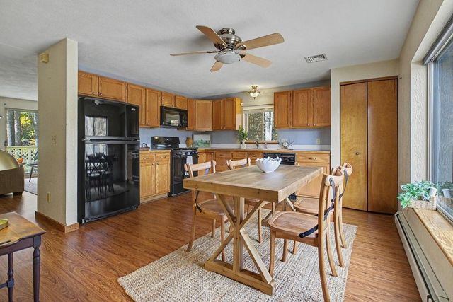 4 Tote Road, Sandown, NH 03873