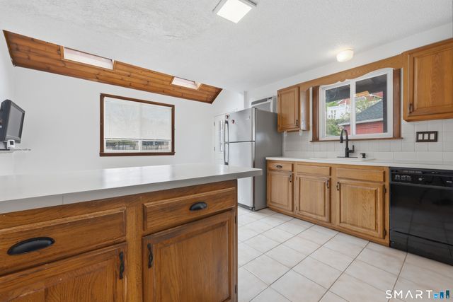 112 Howe Avenue, Shelton, CT 06484