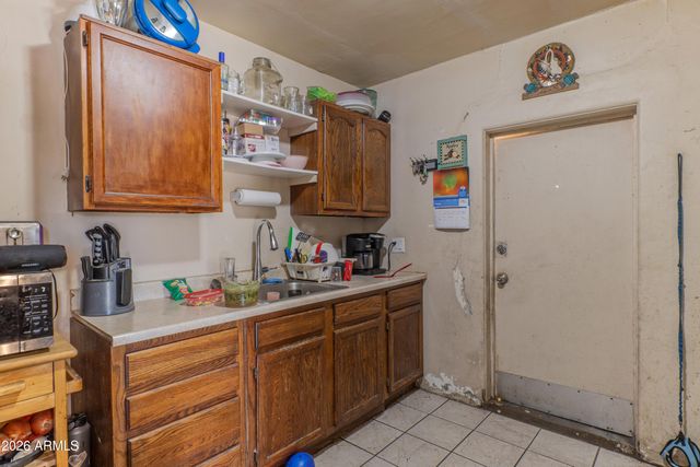 2916 E MONROE Street, Phoenix, AZ 85034