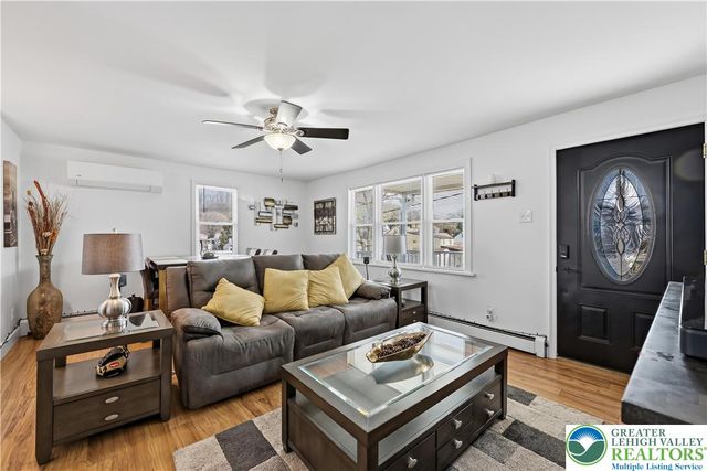 25 Spring Street, Port Carbon, PA 17965