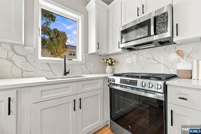 500 Davis Avenue, Harrison, NJ 07029