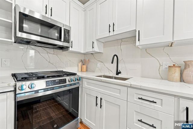 500 Davis Avenue, Harrison, NJ 07029