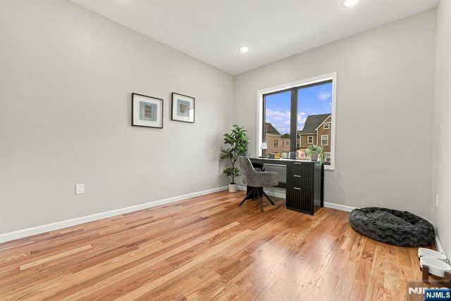 500 Davis Avenue, Harrison, NJ 07029