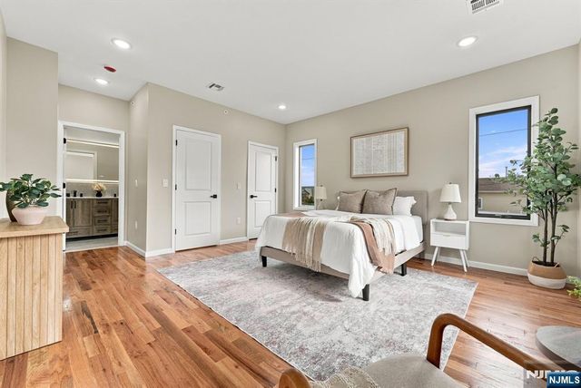 500 Davis Avenue, Harrison, NJ 07029