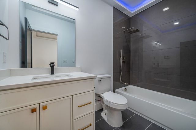 1001 Glenview Dr, Nashville, TN 37206