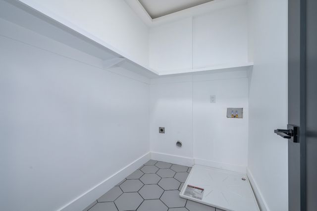 1001 Glenview Dr, Nashville, TN 37206