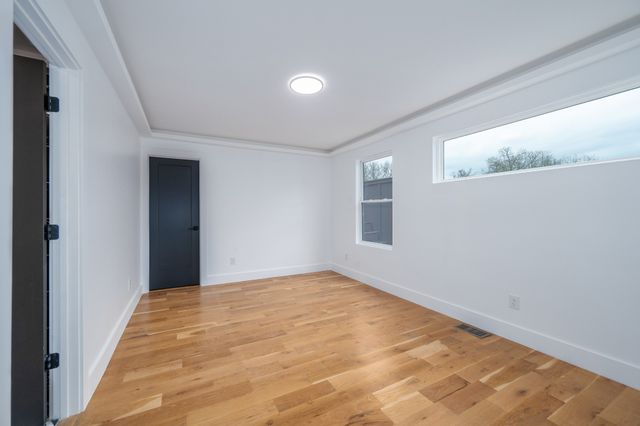 1001 Glenview Dr, Nashville, TN 37206