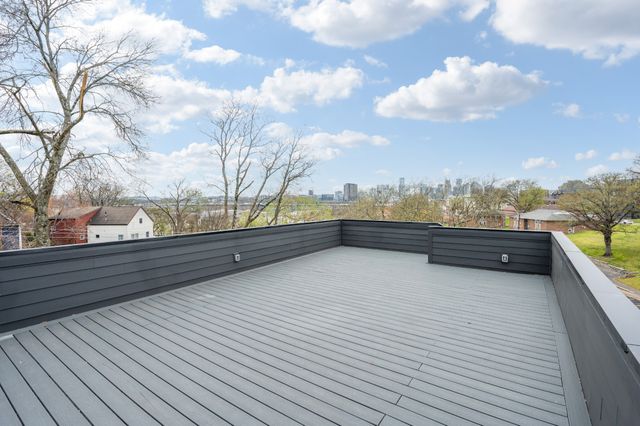 1001 Glenview Dr, Nashville, TN 37206