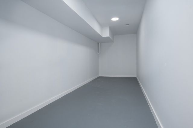 1001 Glenview Dr, Nashville, TN 37206