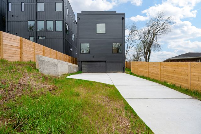 1001 Glenview Dr, Nashville, TN 37206