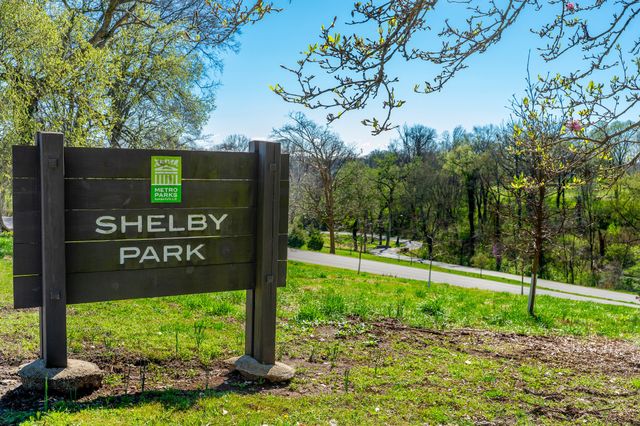 1001 Glenview Dr, Nashville, TN 37206