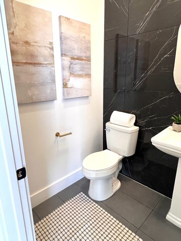 1001 Glenview Dr, Nashville, TN 37206