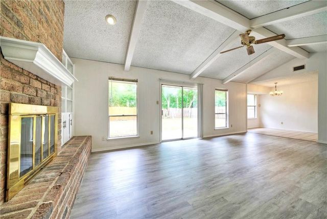 1509 Sagebrush DR, Round Rock, TX 78681