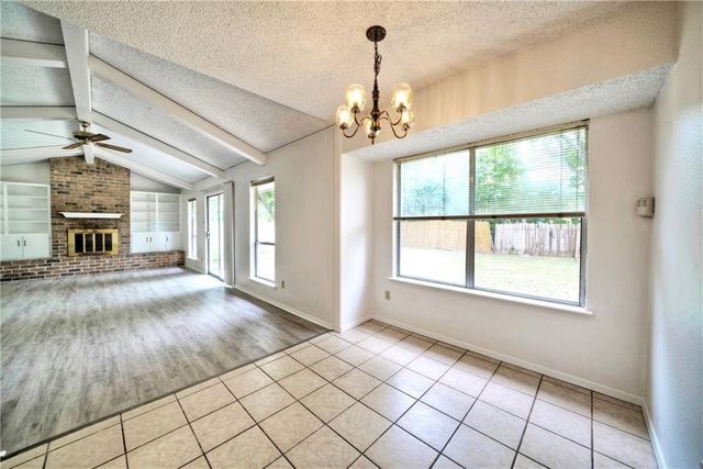 1509 Sagebrush DR, Round Rock, TX 78681