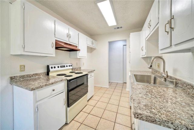 1509 Sagebrush DR, Round Rock, TX 78681