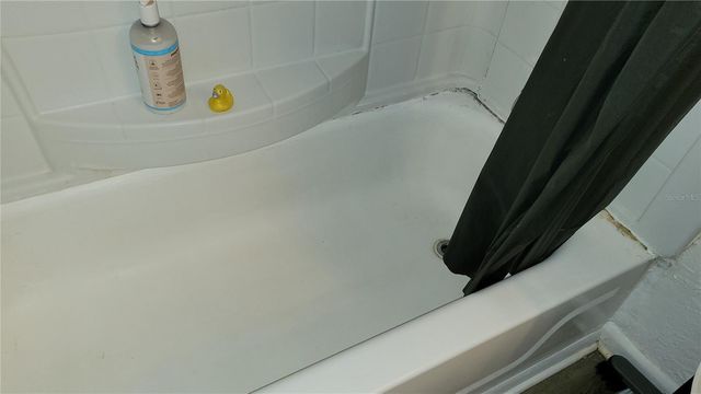 4400 THORNBRIAR LANE 201, Orlando, FL 32822