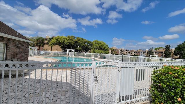 4400 THORNBRIAR LANE 201, Orlando, FL 32822