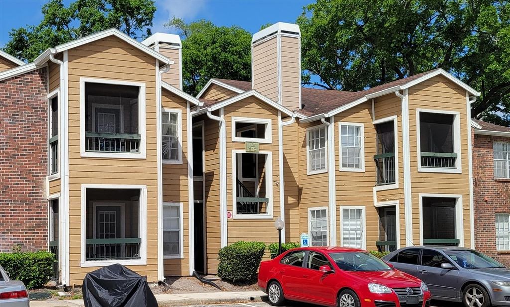 4400 THORNBRIAR LANE 201, Orlando, FL 32822