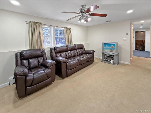 22 Sharon Drive, Middletown, NY 10941